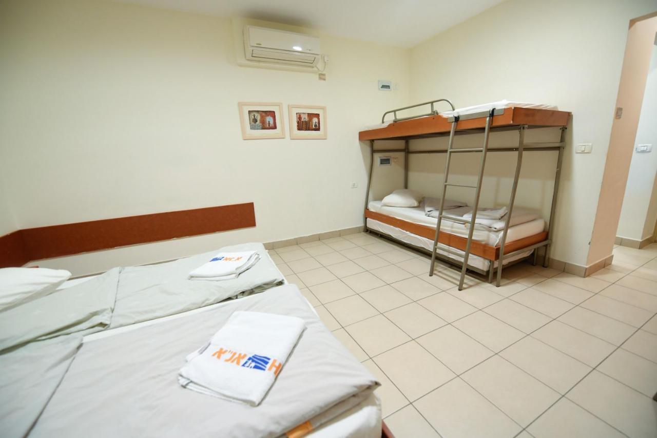 Hi - Arad Hostel Extérieur photo