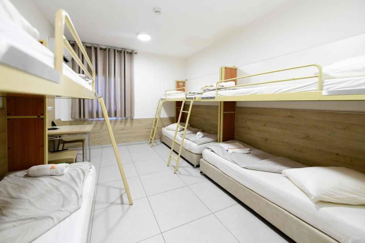 Hi - Arad Hostel Extérieur photo